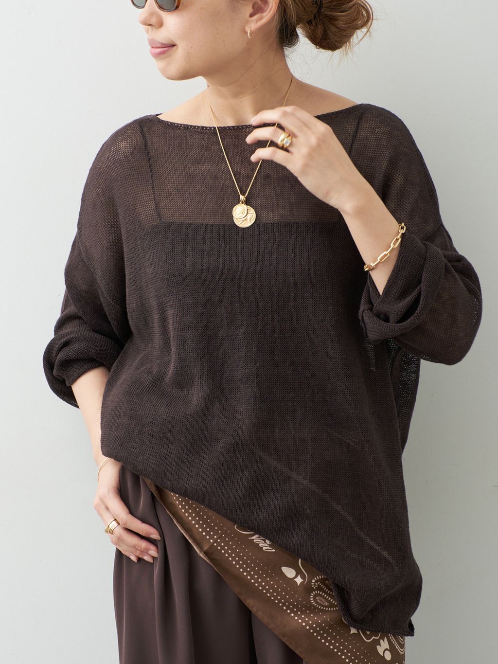 LINO Sheer プルオーバーのコーディネートスナップ（MIO）｜Deuxieme