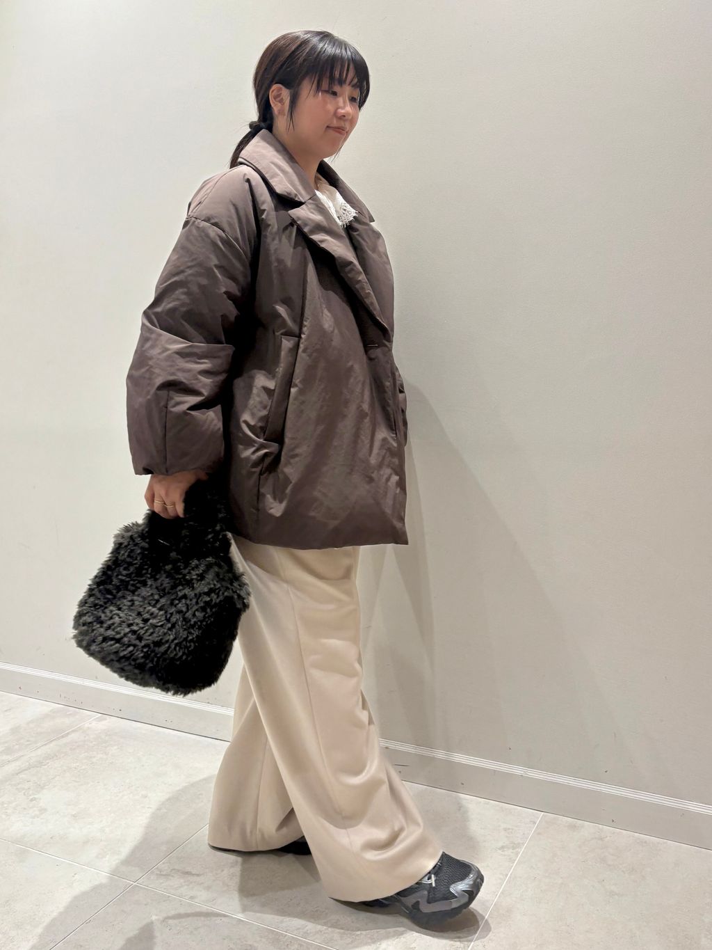 追加予約》ARTIROSA 撥水テイラーコクーンダウンのコーディネート