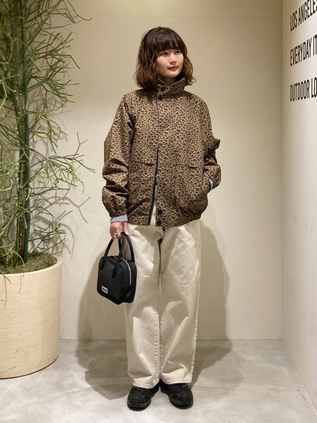 OUTDOOR PRODUCTS Usual Things