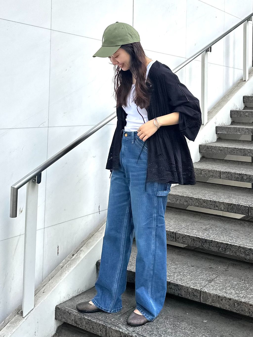 India刺繍カーデブラウスのコーディネートスナップ（ayumi）｜SLOBE