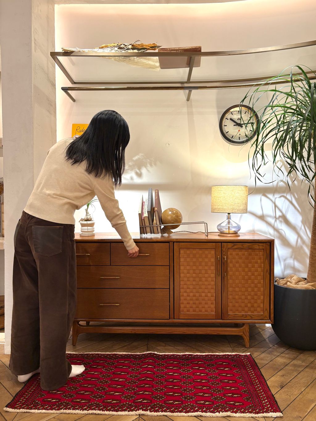 JOURNAL STANDARD FURNITURE