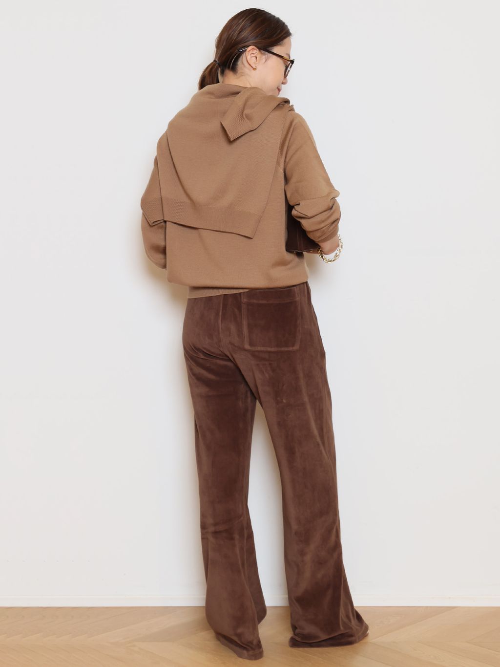WISH クルーネックプルオーバーのコーディネートスナップ（HASE
