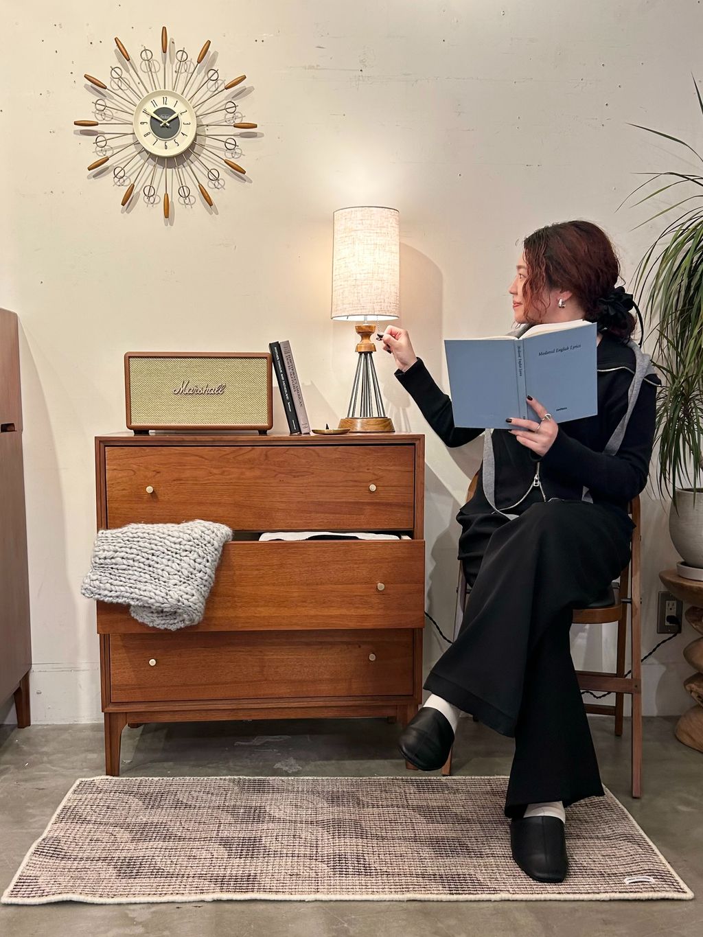 JOURNAL STANDARD FURNITURE