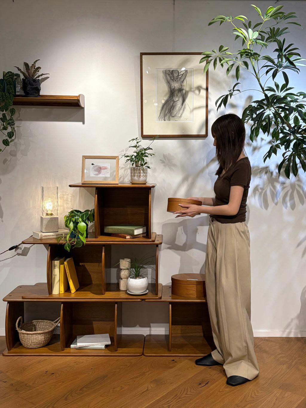 JOURNAL STANDARD FURNITURE