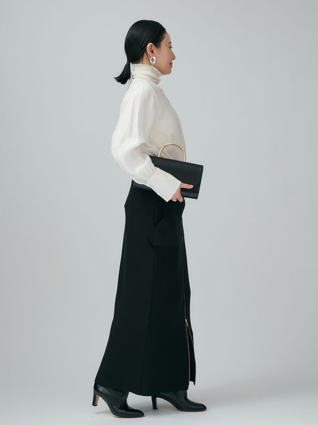 追加4》シアーブラウスのコーディネートスナップ（VERMEIL Online