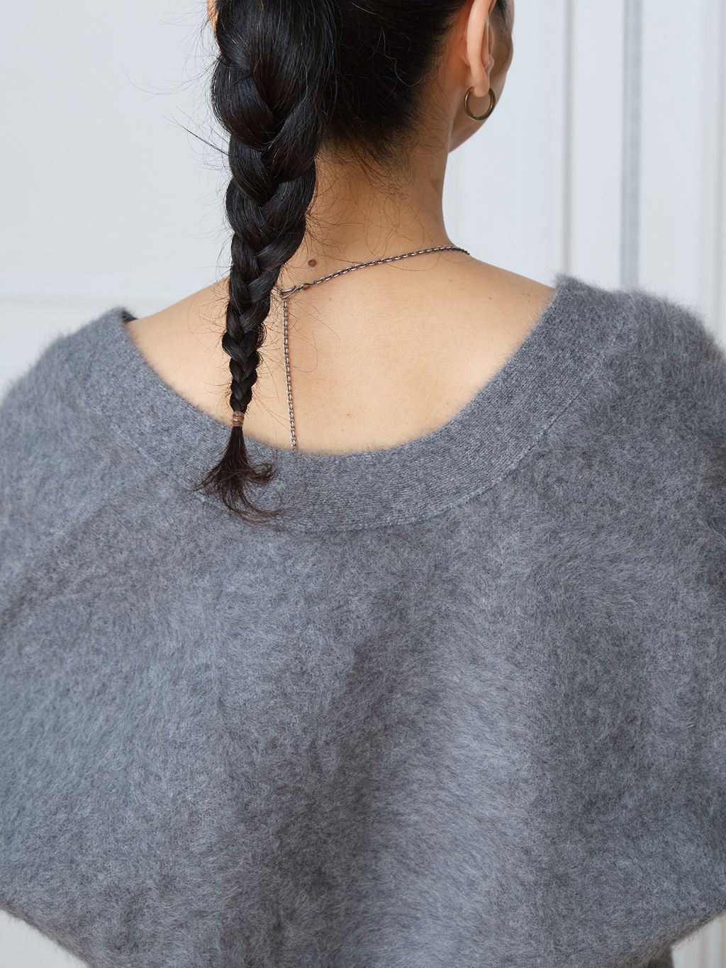 予約》IENA LA BOUCLE フォックス カシミヤ Vカーディガンの