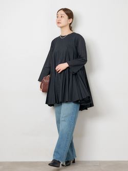AAYUSHI/アユーシ 別注 ロングスリーブラッフルドレスのコーディネート