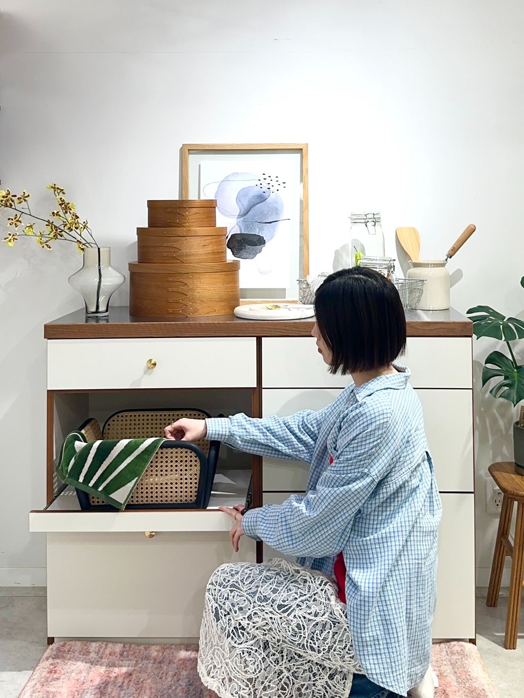 JOURNAL STANDARD FURNITURE