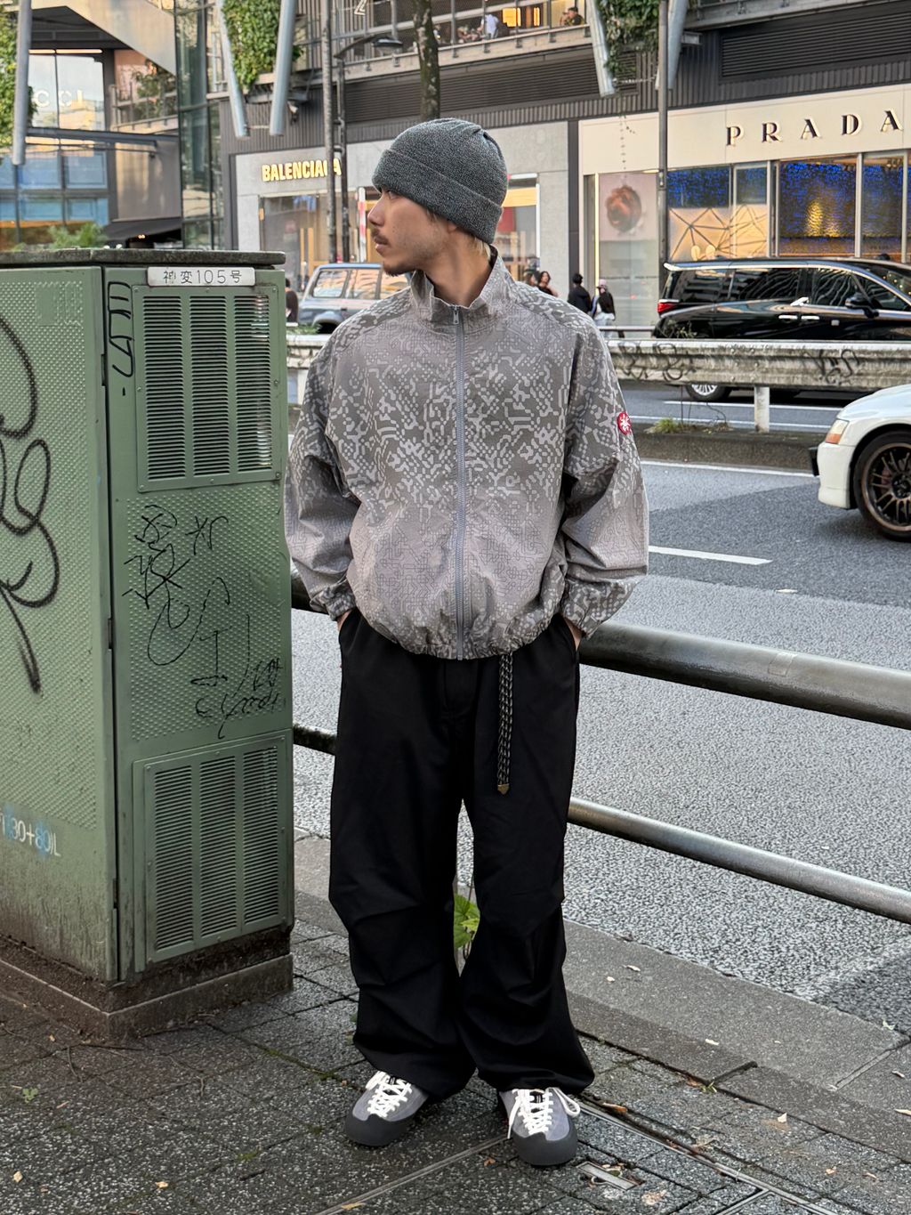 ブルーミングコーデ C.E / シーイー CAVEMPT PANELED DIGI7 ZIP JACKETのコーディネート