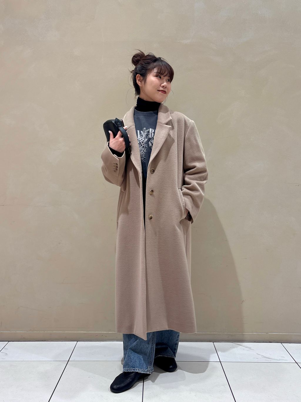 WORSTED BEAVER CHESTER コートのコーディネートスナップ（Ayano