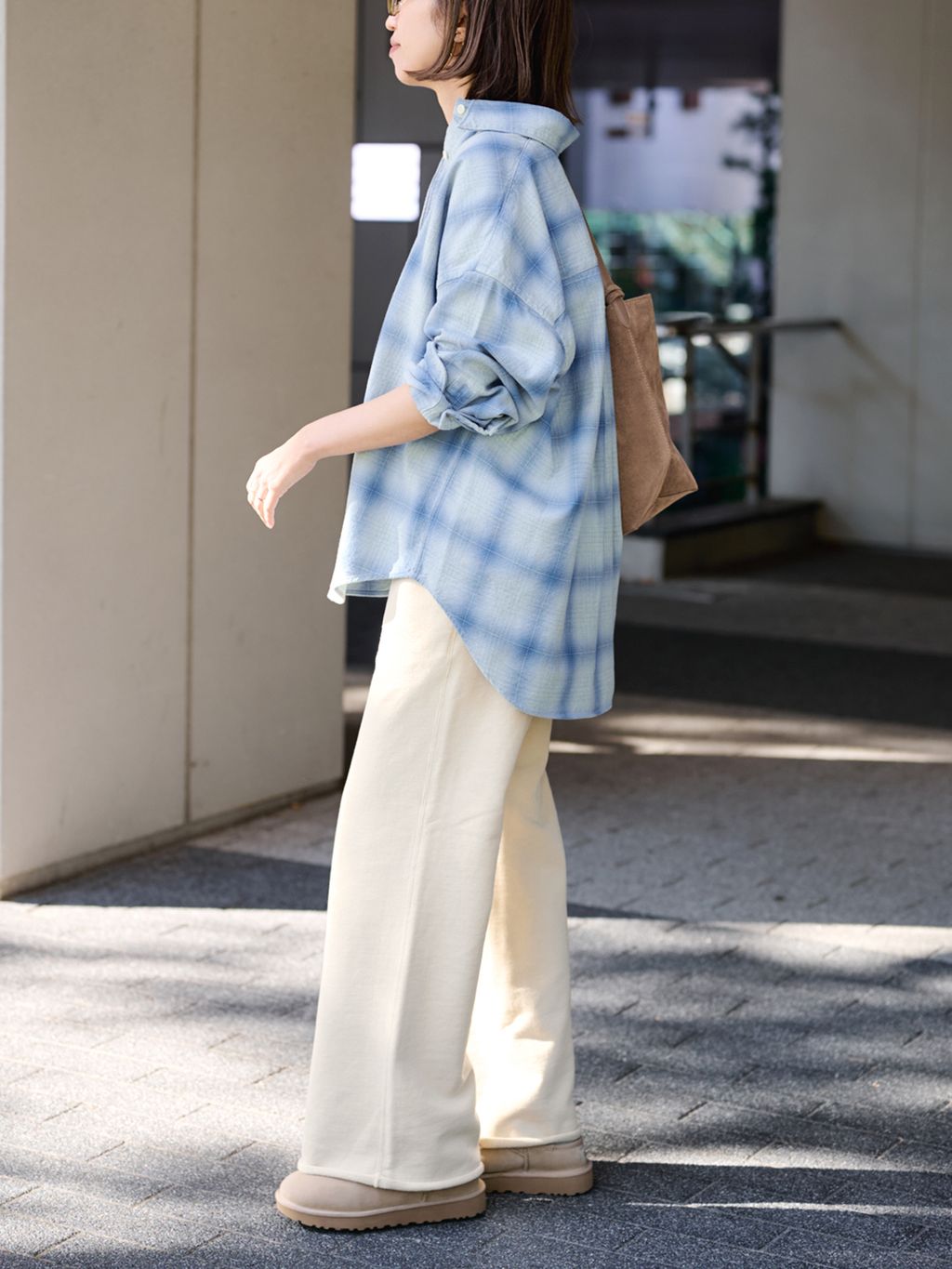 ≪追加≫UGG/アグ CLASSIC SLIPPER 4のコーディネートスナップ（tomo