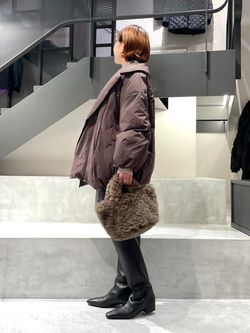 iena イエナ 撥水テイラーコクーンダウン 未使用 追加》ARTIROSA 撥水テイラーコクーンダウンのコーディネートスナップ