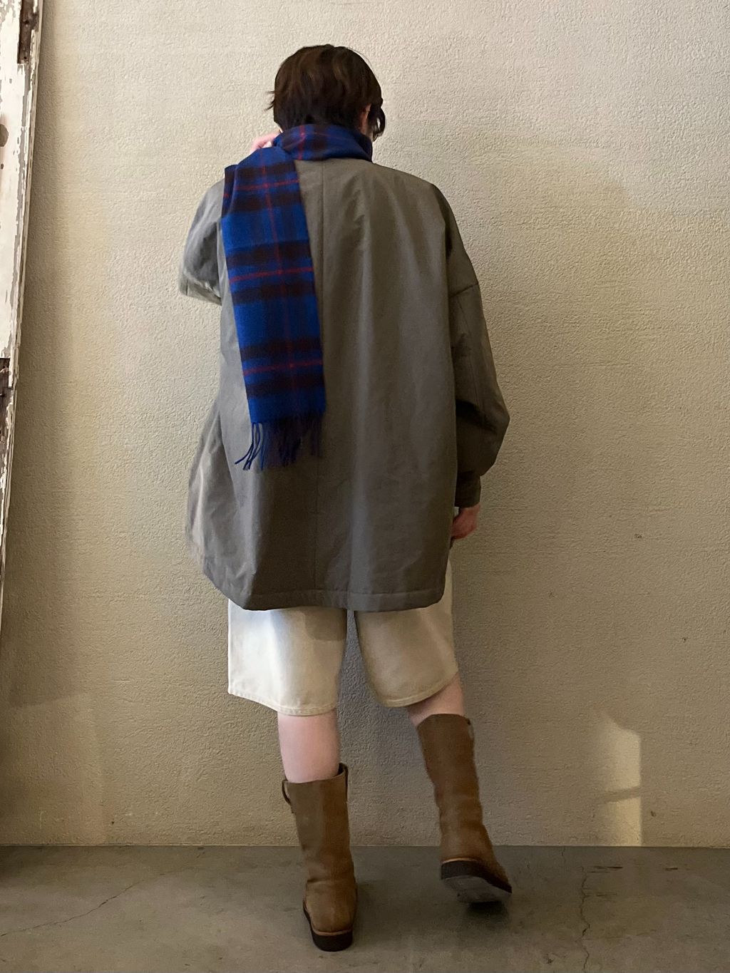 ウェザー スタンドカラーハーフコートのコーディネートスナップ（A.D