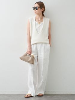 Lily Linen Vネック ベストのコーディネートスナップ（MIZU