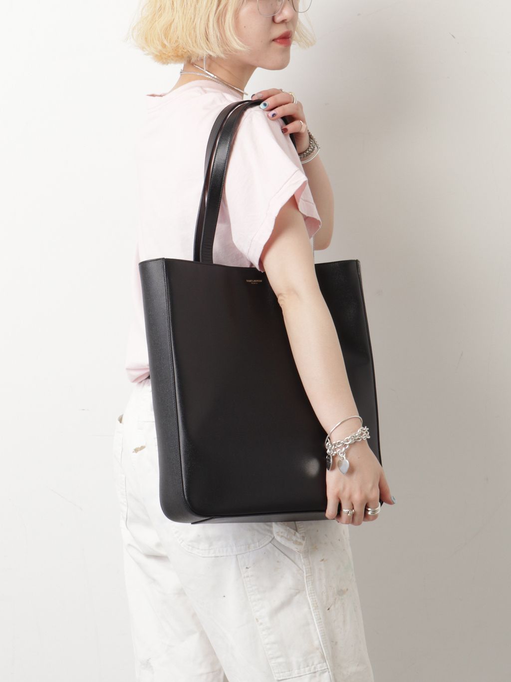 SAINT LAURENT/サンローラン】 tote bagのコーディネートスナップ