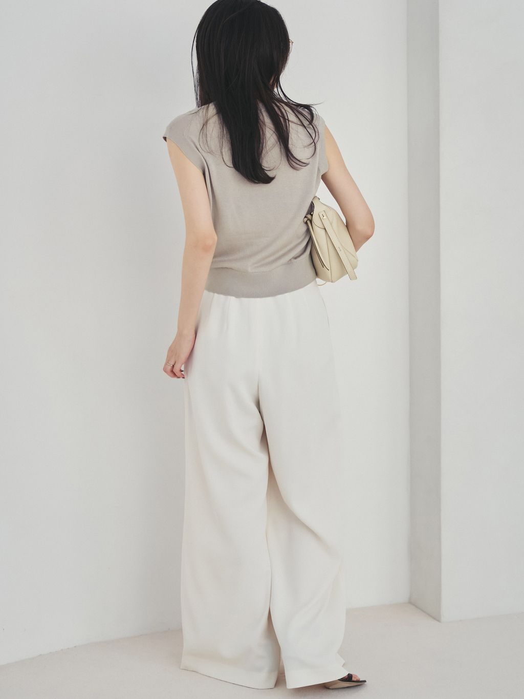 予約》Compact Knit ベストのコーディネートスナップ（Nene）｜Plage