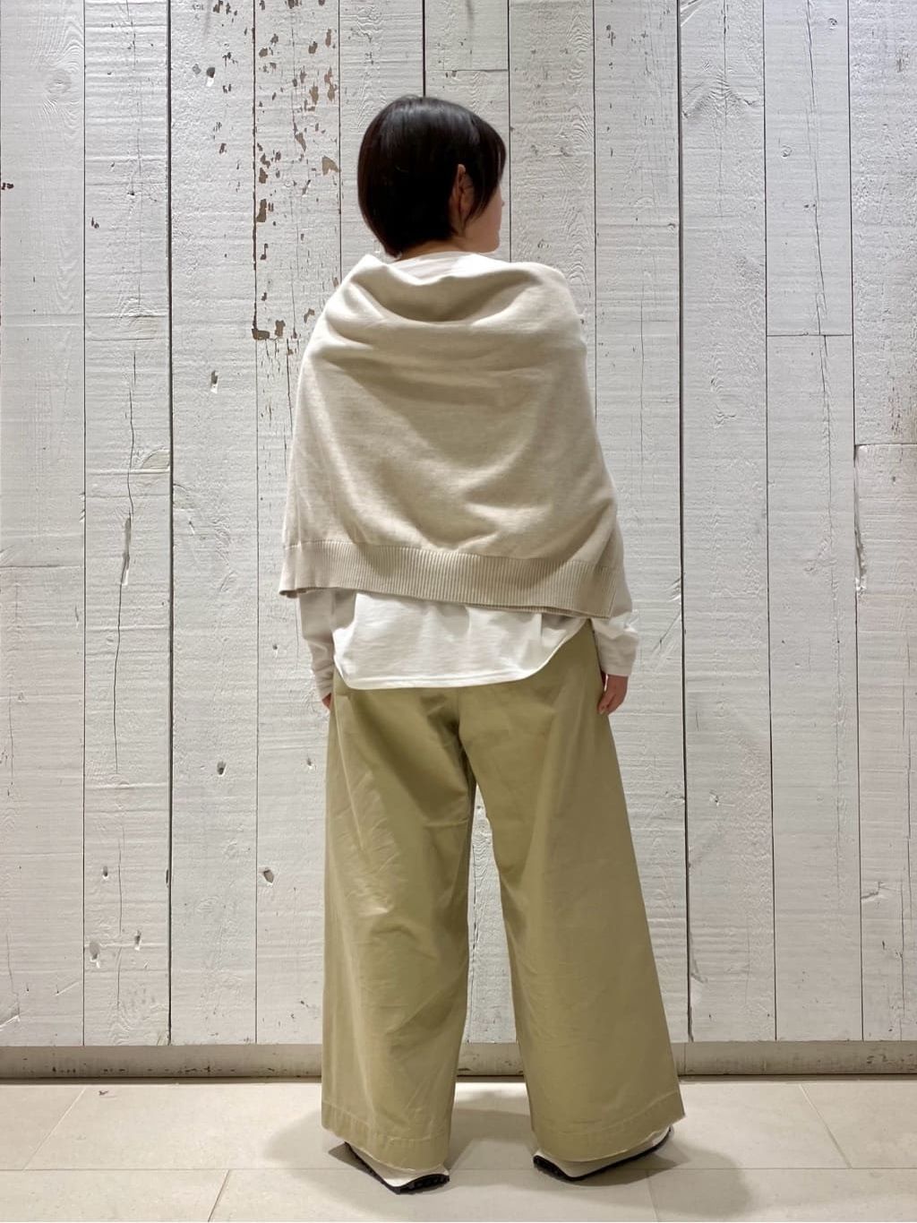 ドライワッシャー ワイドチノのコーディネートスナップ（AT）｜journal