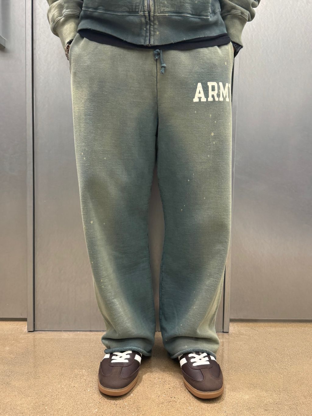 BOWWOW / バウワウ ARMY ZIP HOODIE AGEDのコーディネートスナップ（は