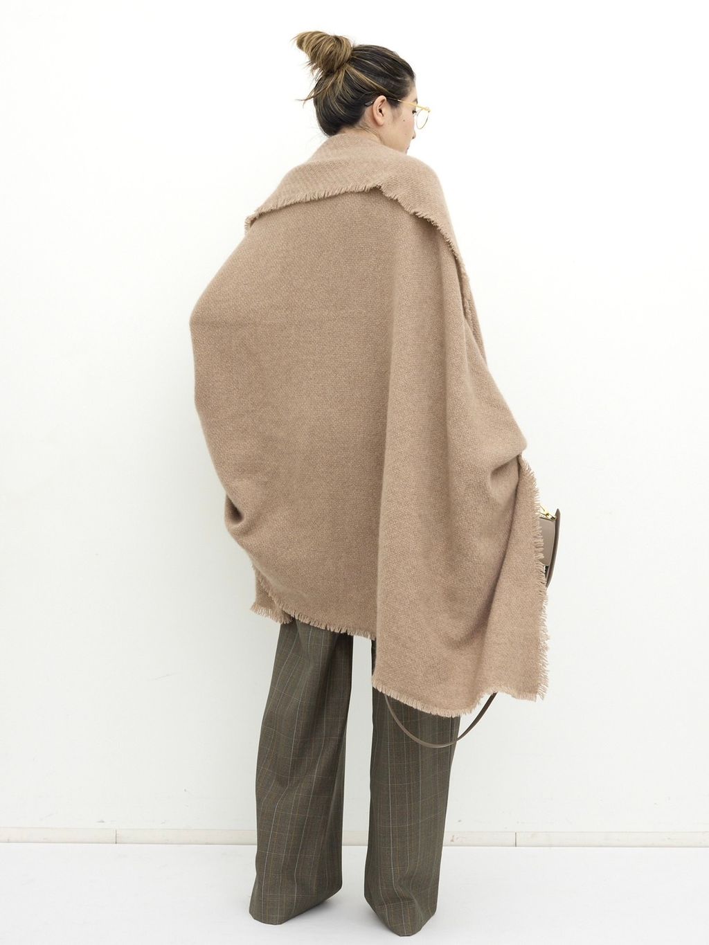 ALONPI/アロンピ】 CASHMERE STOLEのコーディネートスナップ（BUYER.N