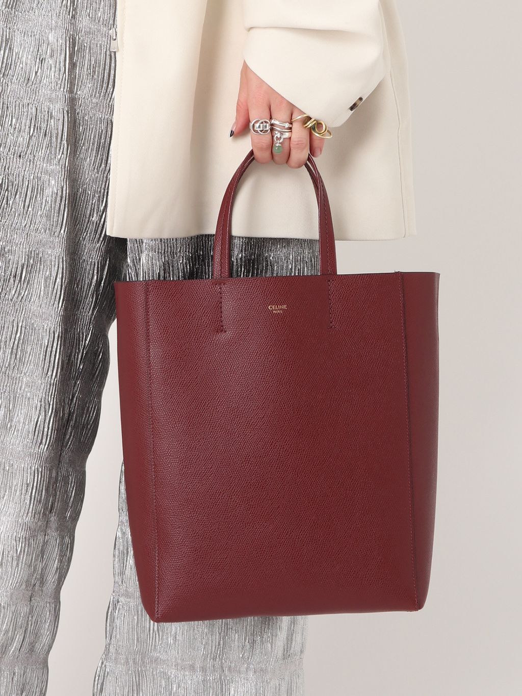 CELINE/セリーヌ】 Vertical cabas 2wayのコーディネートスナップ