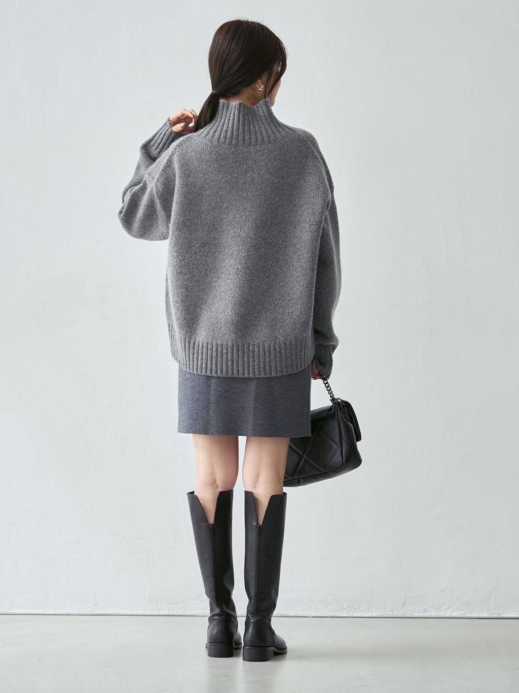 予約》ウールカシミヤタートルネックプルオーバーのコーディネート