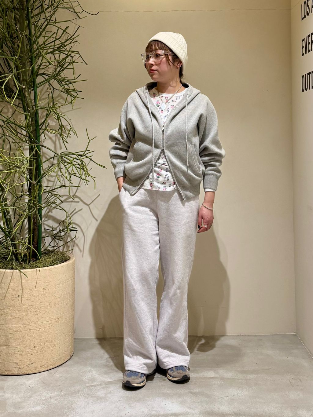 OUTDOOR PRODUCTS Usual Things