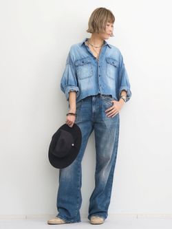 R13/アールサーティーン】 CROPPED DENIM SHIRTのコーディネート 