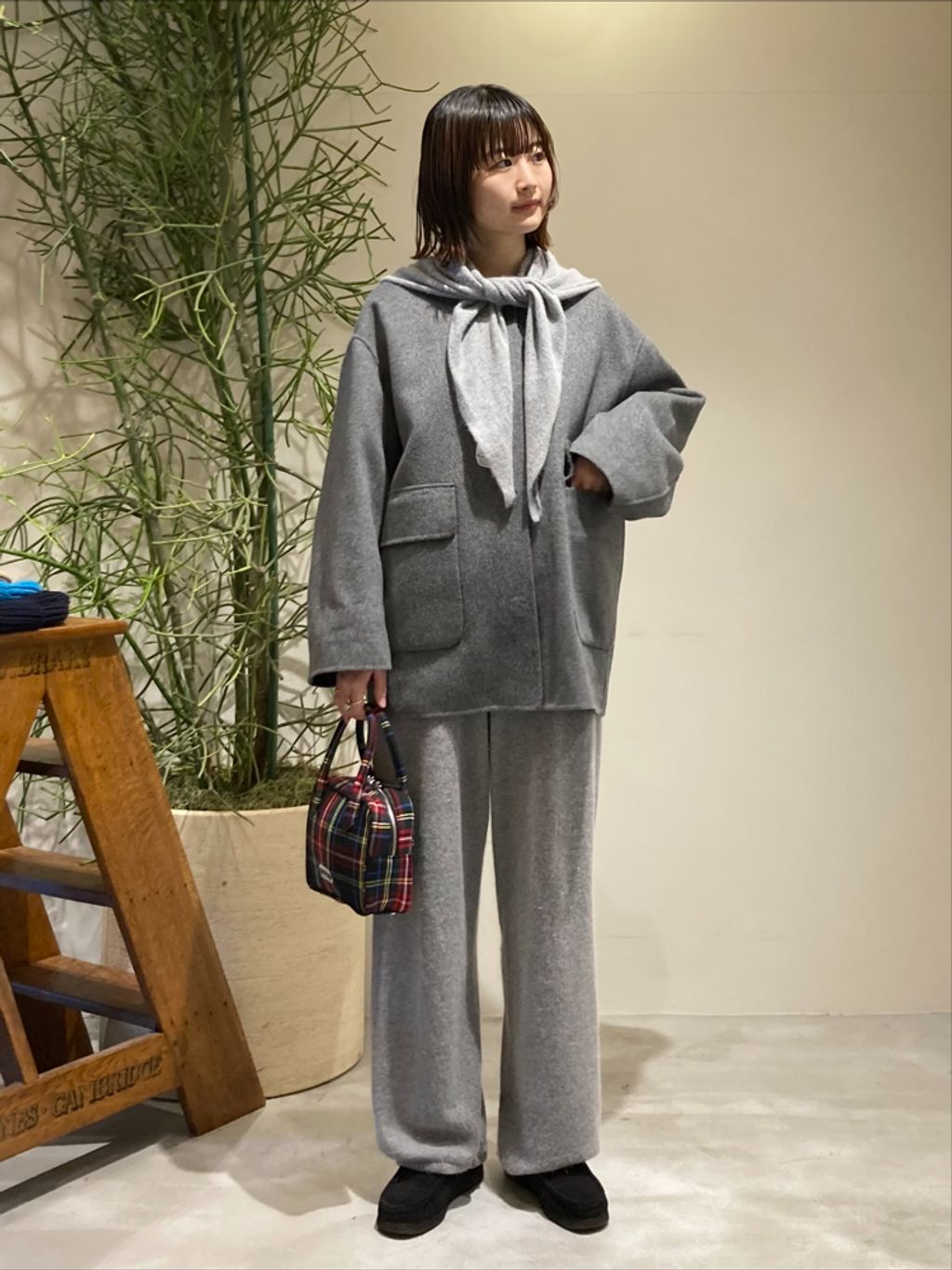 OUTDOOR PRODUCTS Usual Things