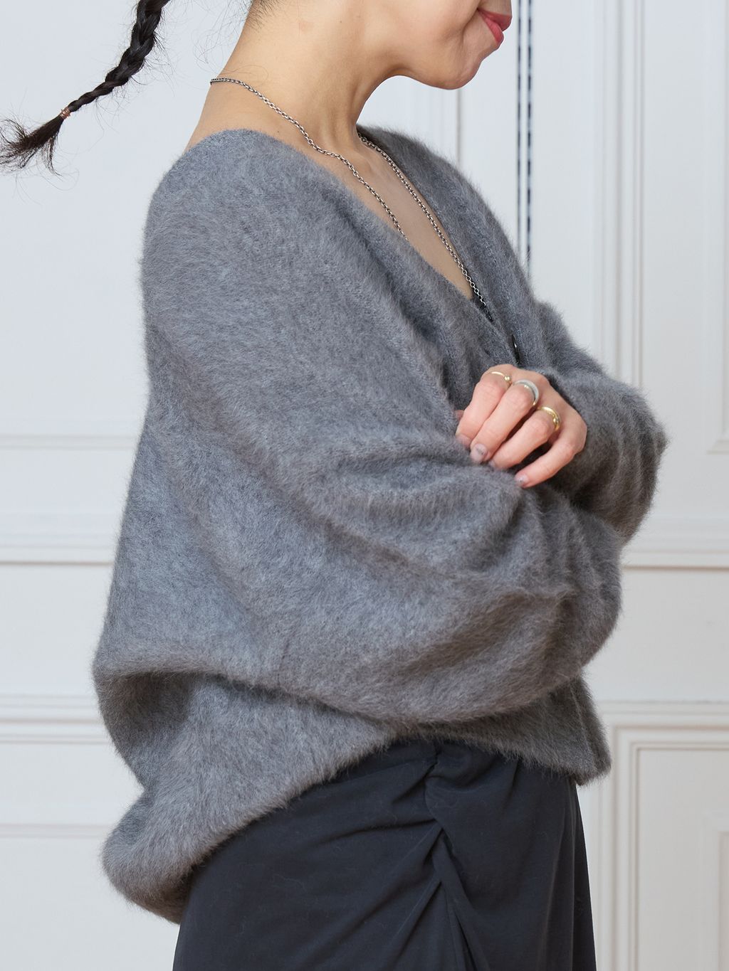 予約》IENA LA BOUCLE フォックス カシミヤ Vカーディガンの