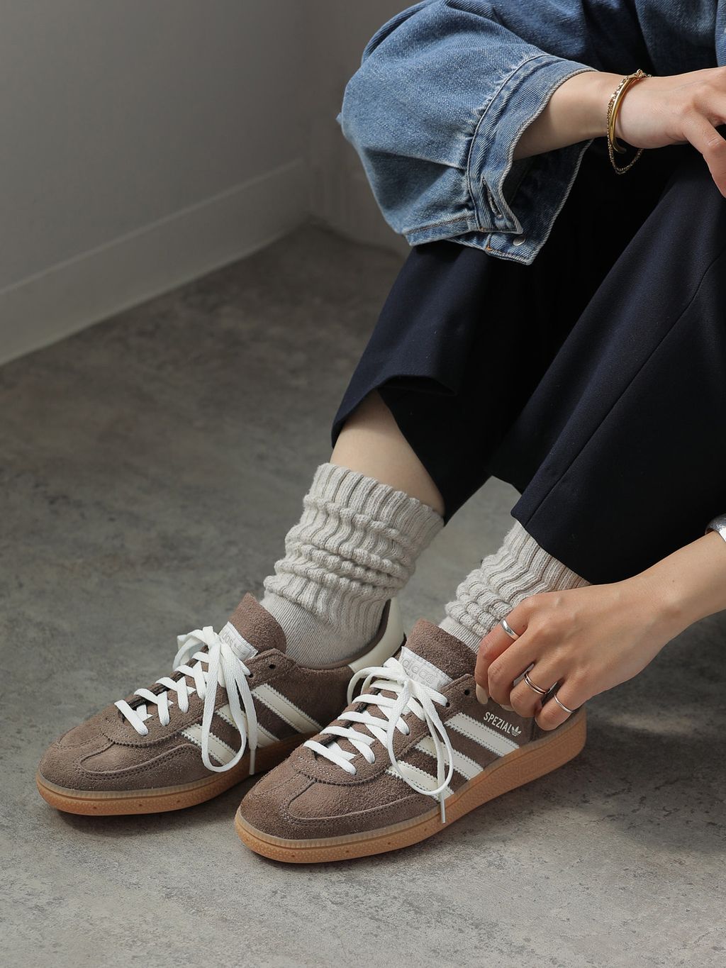 adidas originals】 HANDBALL SPEZIAL W：スニーカーのコーディネート