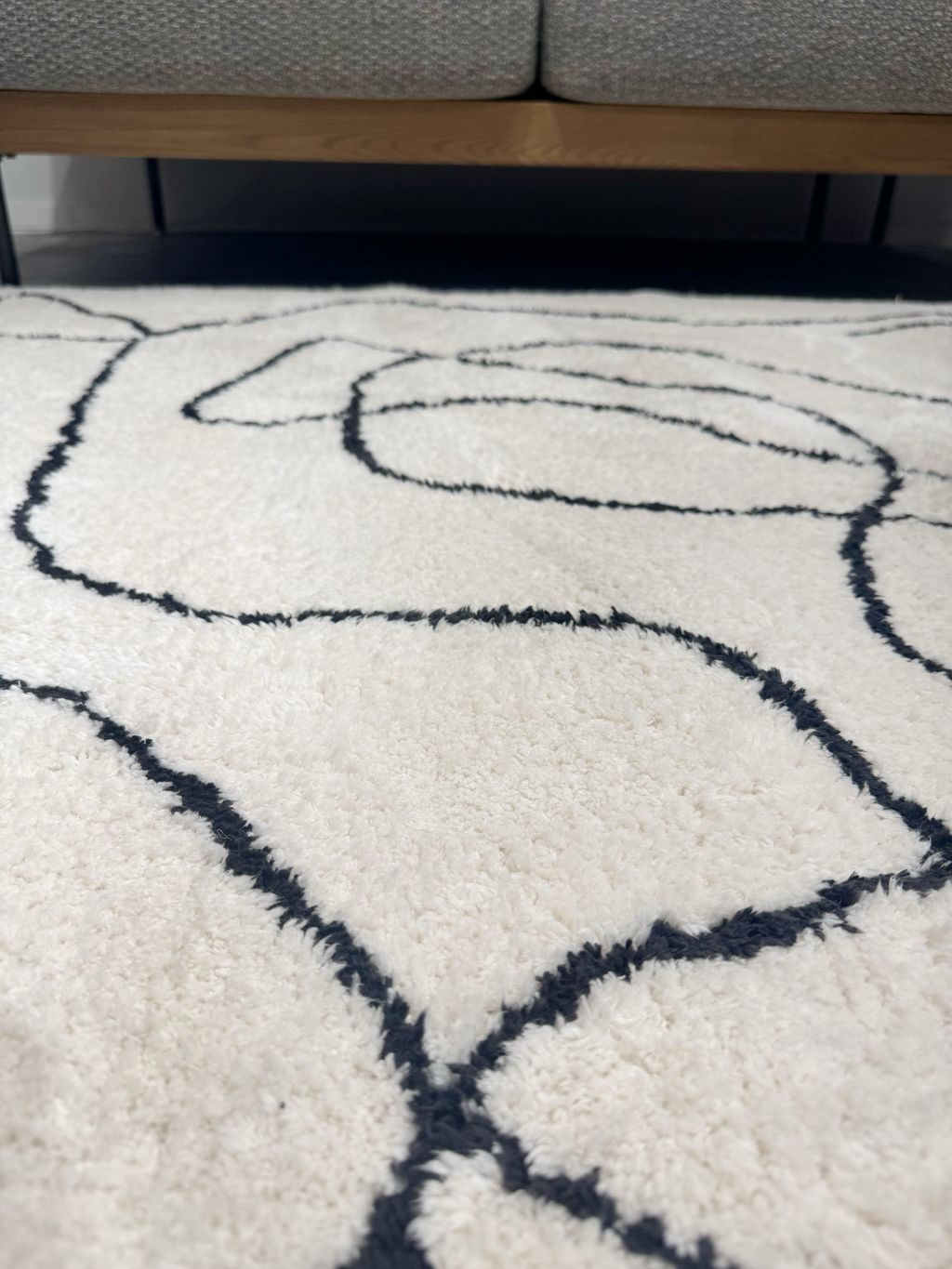 【asuka】新品未使用・タグ付き　FERNERO RUG120×160㎝ asuka】新品未使用・タグ付き FERNERO RUG120×160㎝ FERNERO RUG