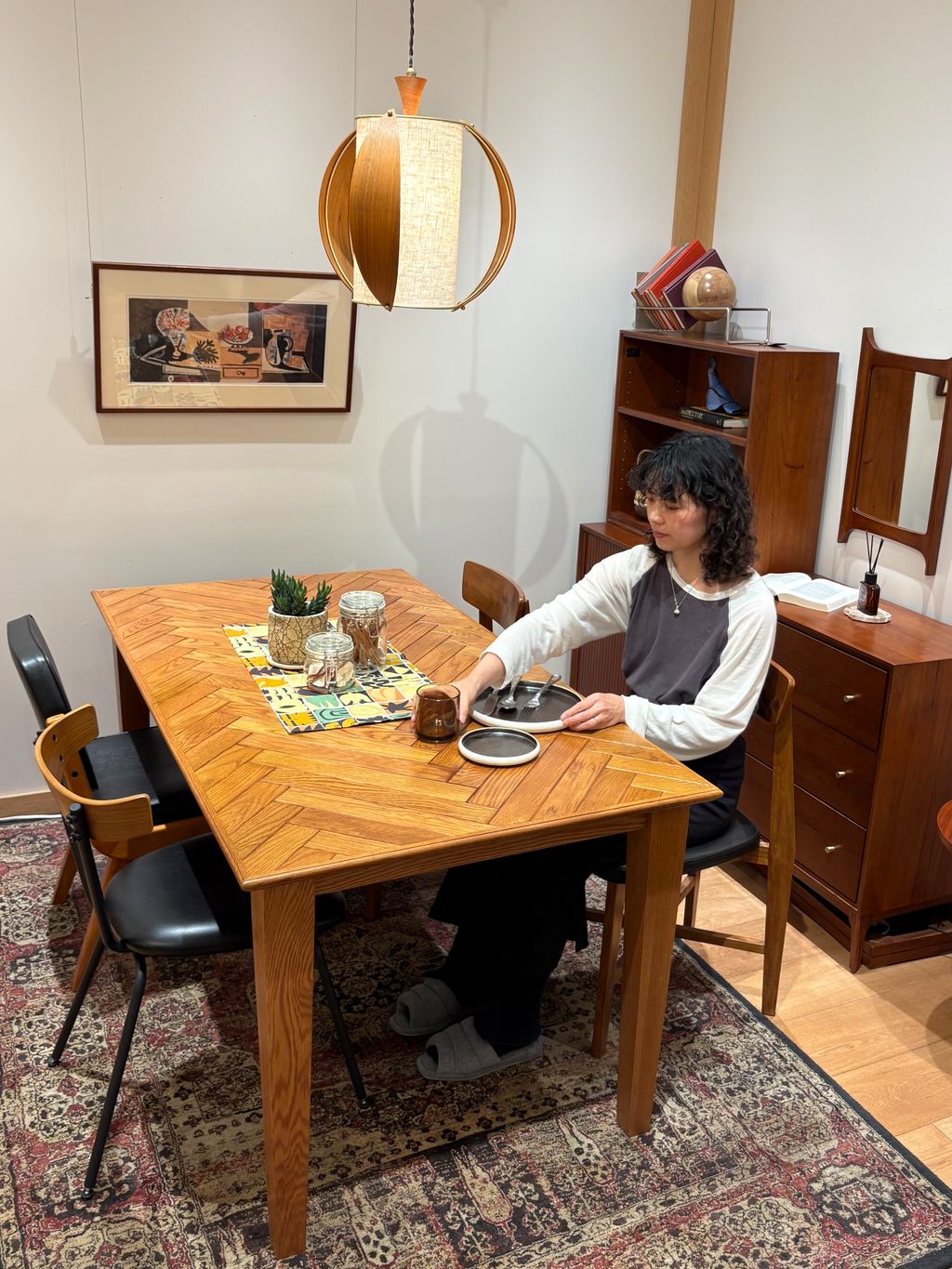JOURNAL STANDARD FURNITURE