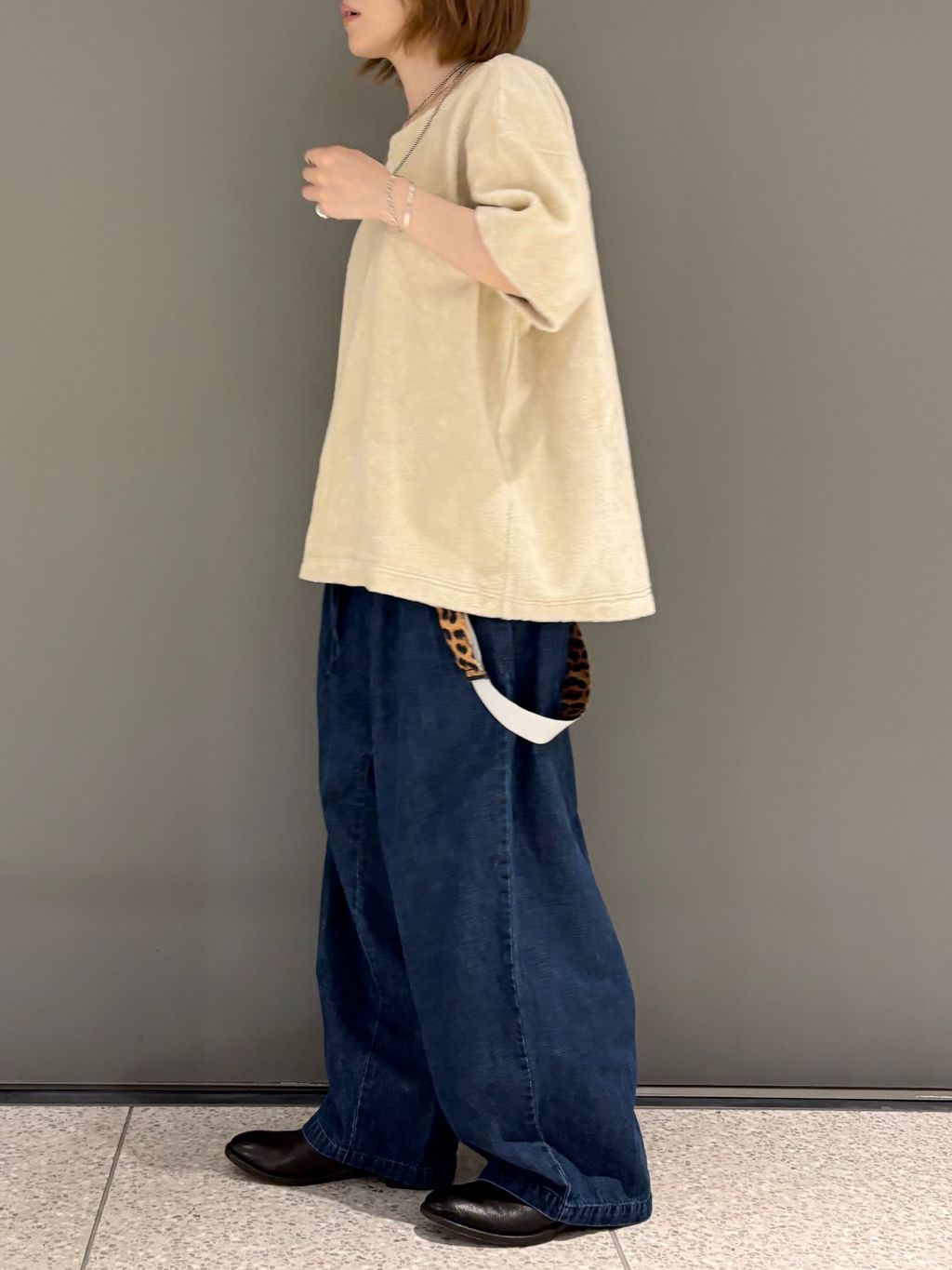 10OZデニム シフトパンツのコーディネートスナップ（M.K）｜journal