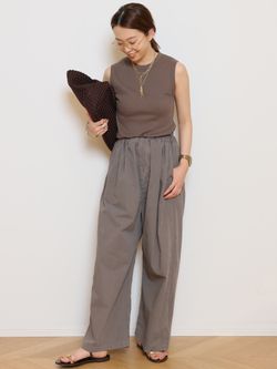 Dignity sleeveless プルオーバーのコーディネートスナップ（HASE