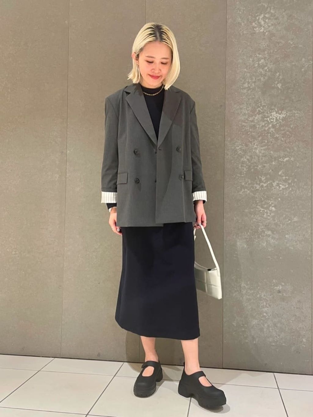 JS オケージョン＊トロストレッチジャケットのコーディネートスナップ 