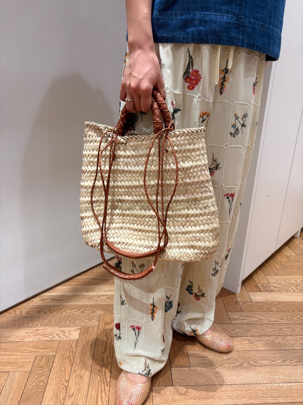 embroideryメッシュパンツのコーディネートスナップ（RIO）｜SLOBE