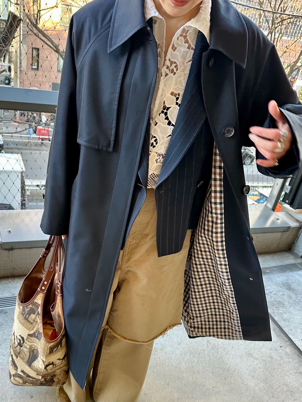 金子綾さん着用】【別注】Aquascutum×LESSAGE ステンカラーコートの