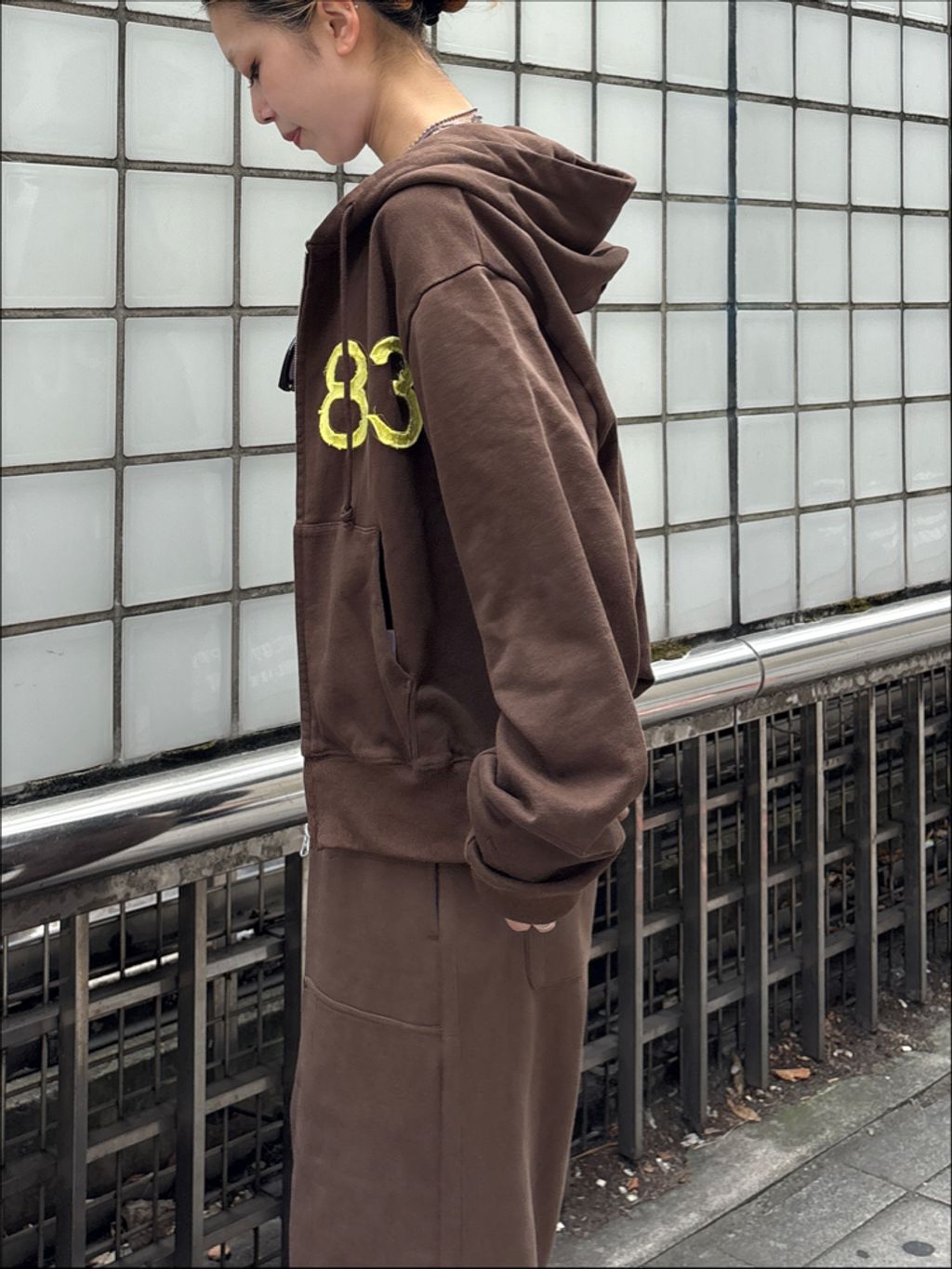 追加》IPU83 Flont Zip Hoodieのコーディネートスナップ（hina
