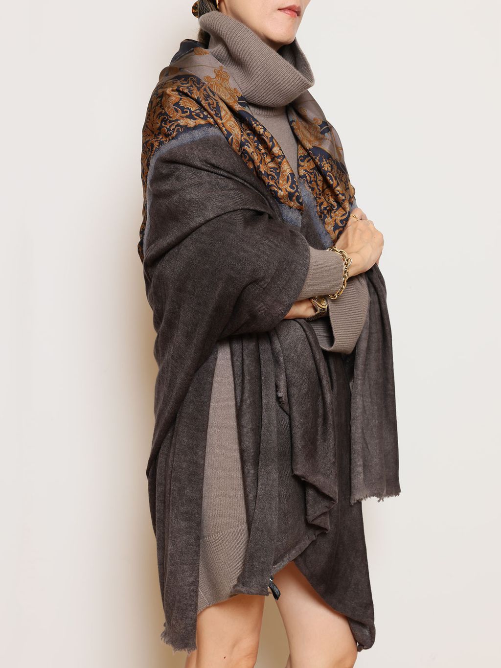 Light タートルネック ニットワンピースのコーディネートスナップ