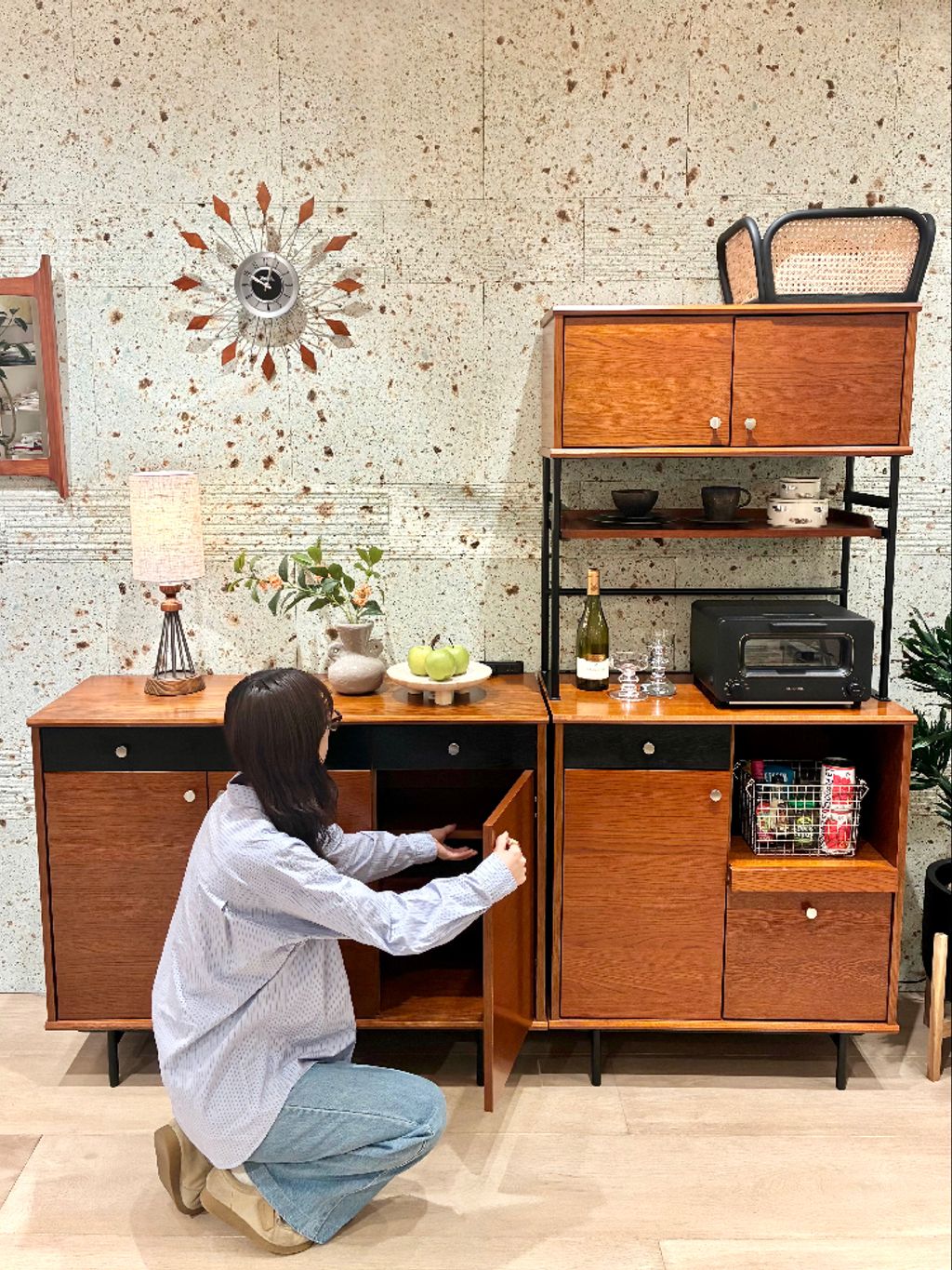 JOURNAL STANDARD FURNITURE