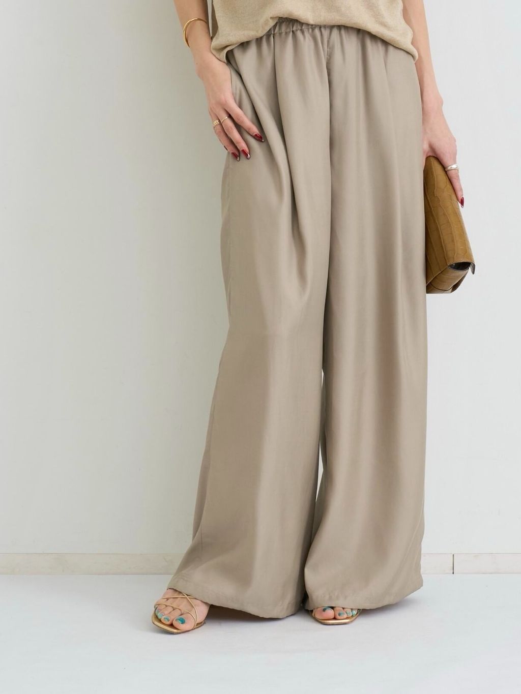 LINEN SHORT SLEEVE KNITのコーディネートスナップ（STAFF.S）｜L