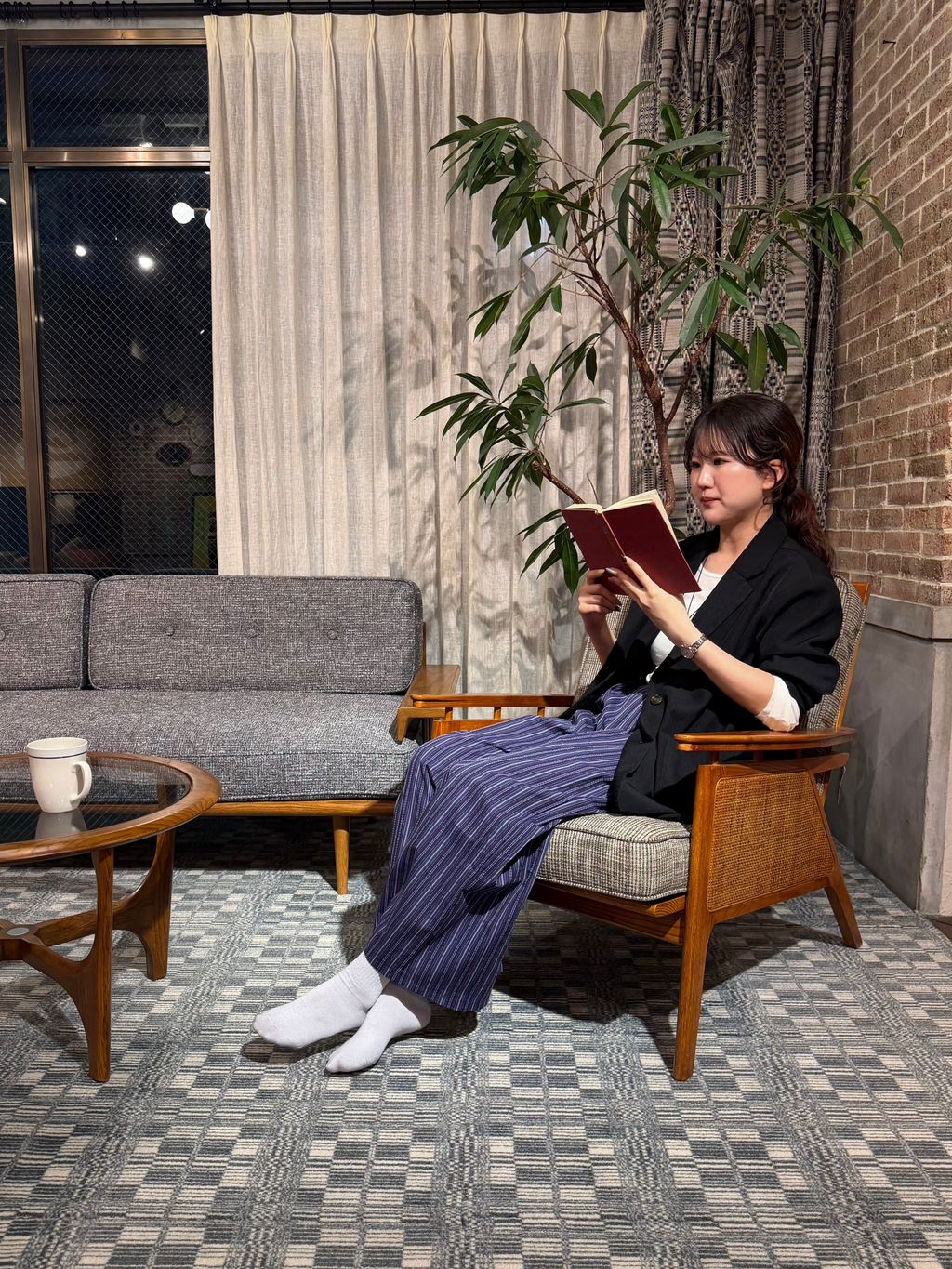 JOURNAL STANDARD FURNITURE