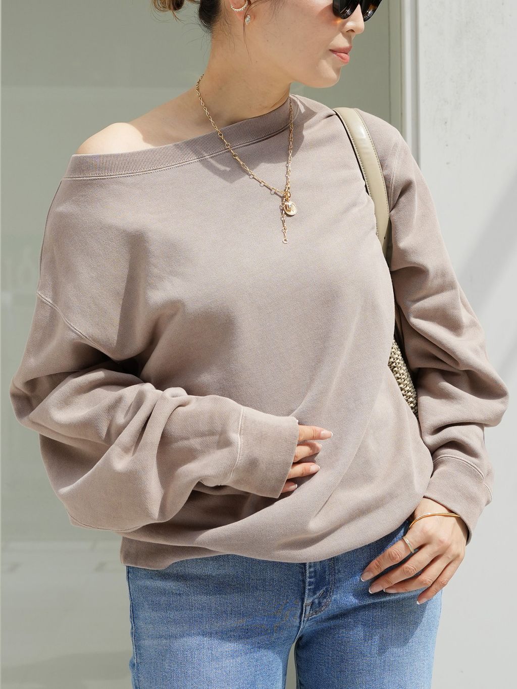 Vintage Off Shoulder プルオーバーのコーディネートスナップ（HIRO