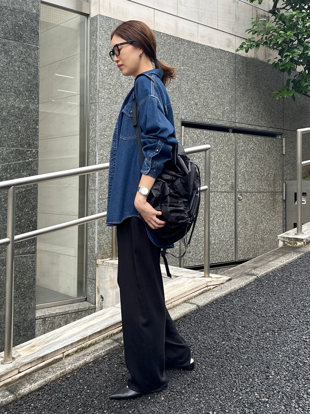 スローブイエナLE DENIM BDUシャツ WEB限定/追加》LE DENIM BDUデニムシャツのコーディネートスナップ