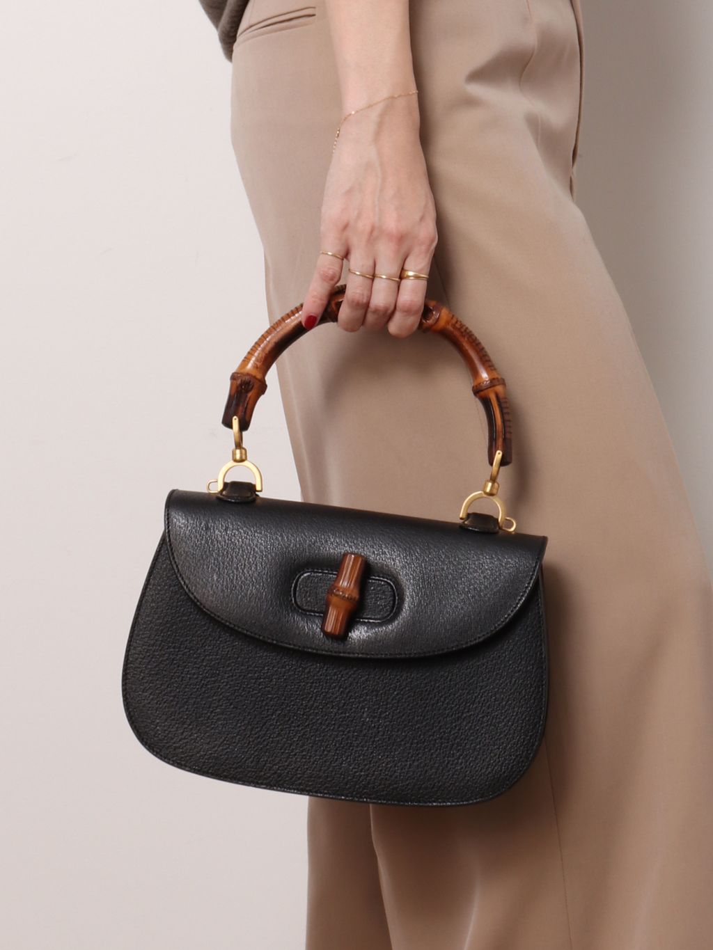 VINTAGE GUCCI/グッチ】 Bamboo classic 30のコーディネートスナップ