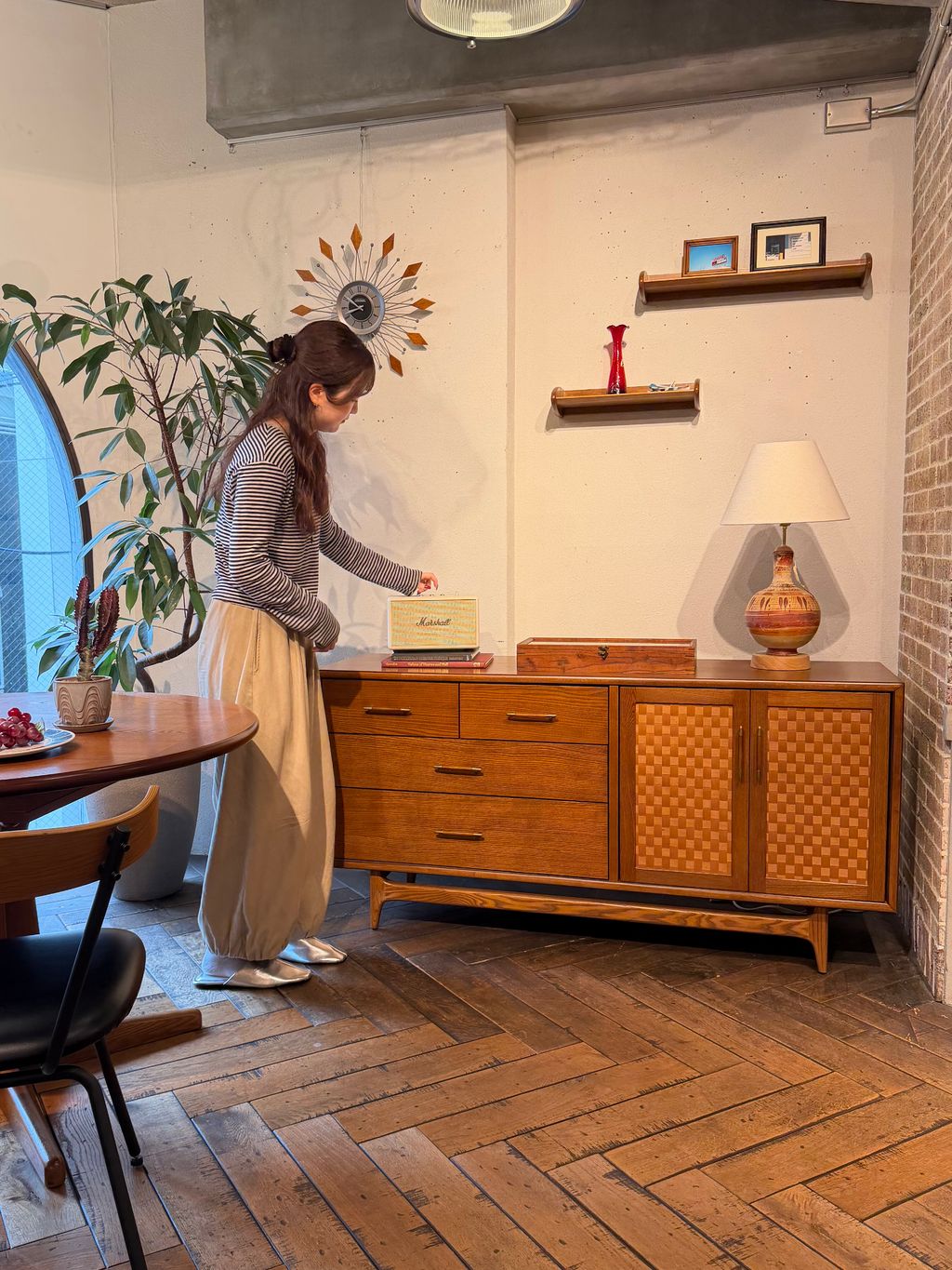 JOURNAL STANDARD FURNITURE