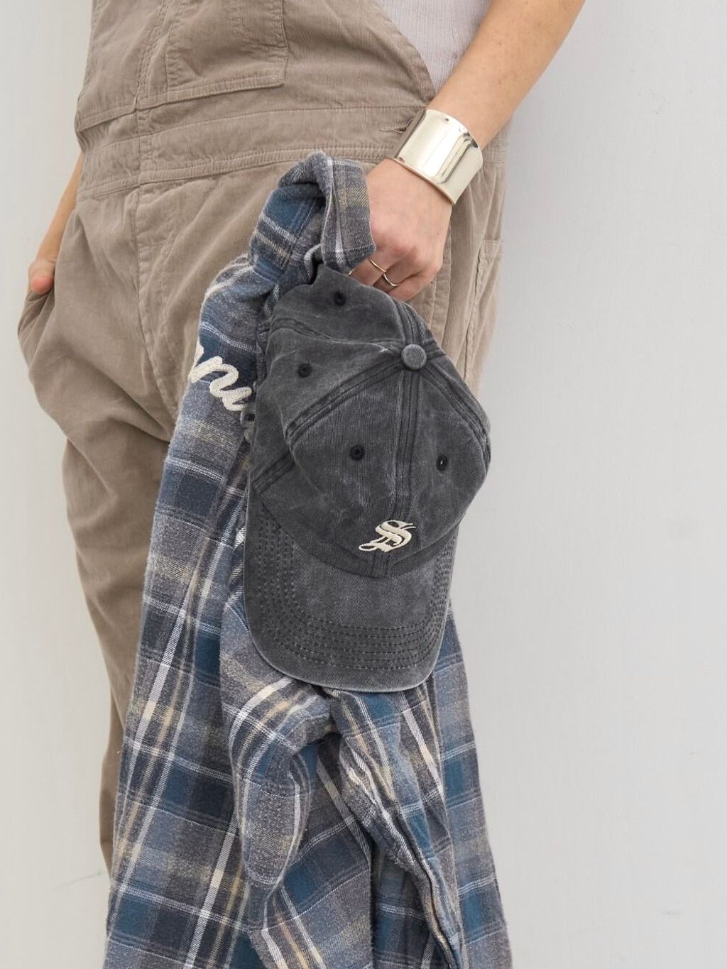 STAMMBAUM/シュタンバウム】 Corduroy Overallのコーディネート