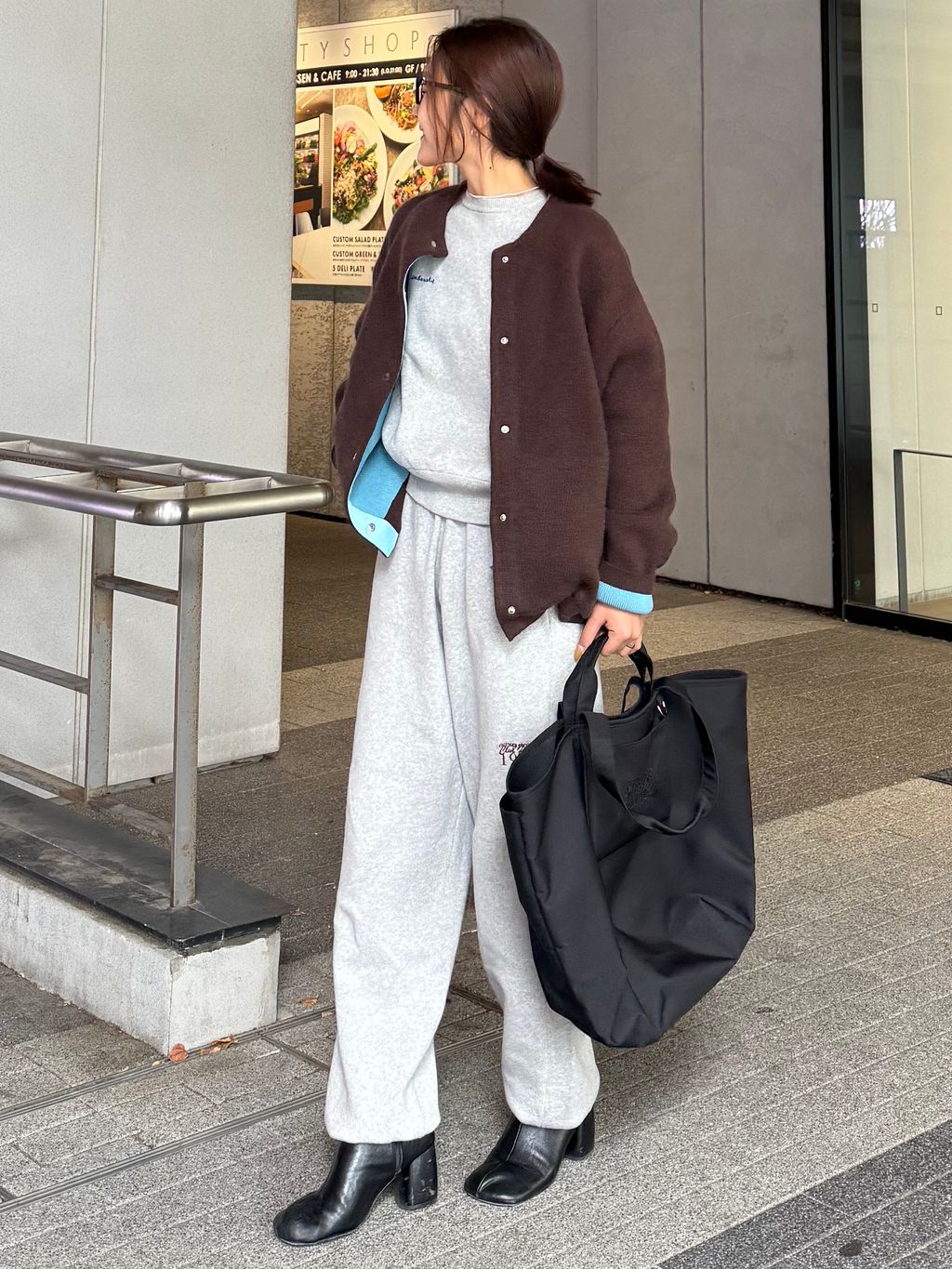 OUTDOOR PRODUCTS Usual Things