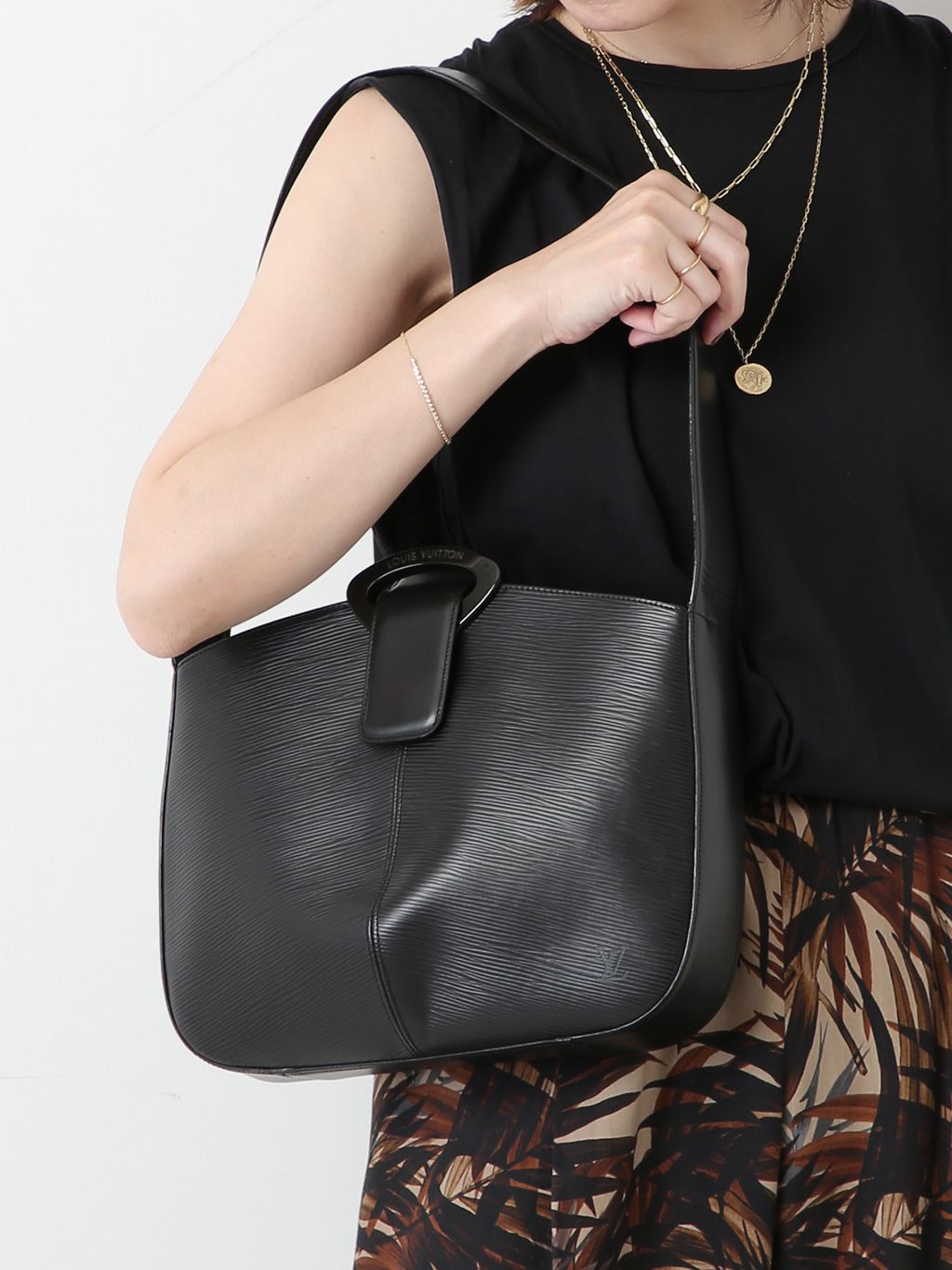 VINTAGE LOUIS VUITTON/ルイ ヴィトン】Levri epiのコーディネート