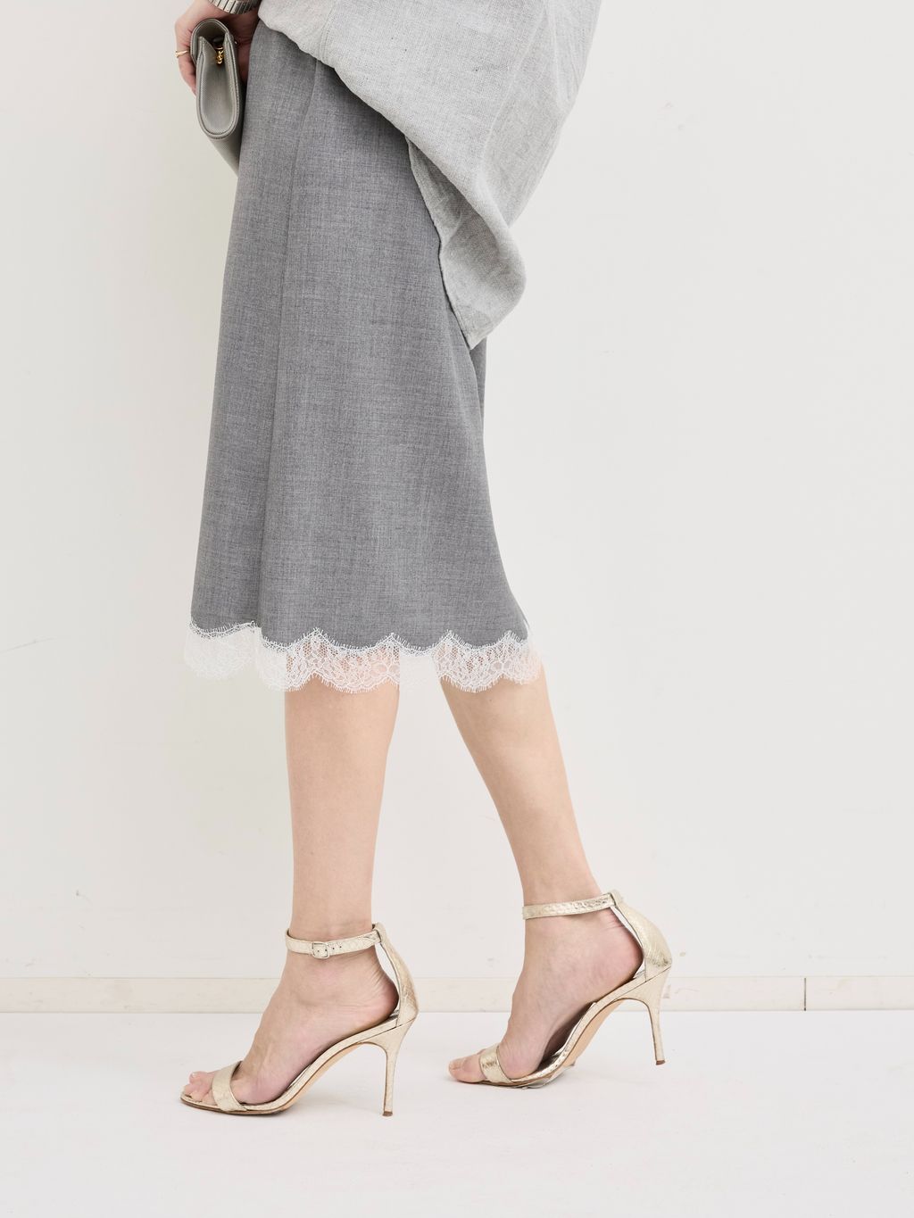 マディソンブルー　MIDDLE SKIRT LACE PE/W MADISON BLUE/マディソン ブルー】LACE MIDDLE SKIRTのコーディネート